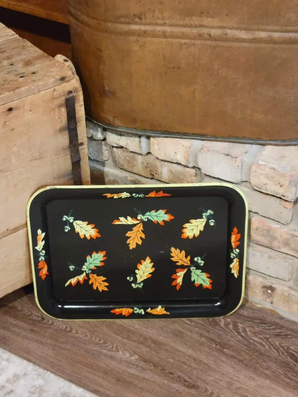 Vintage Mid Century Black Metal Lap TV Serving Tray Oak Leaves Acorns Fall Decor